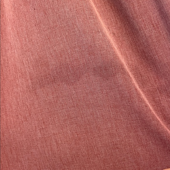 Vuori Banks Shorts Men’s Large – Red Amber Linen – 7” Performance Athletic - Picture 5 of 7